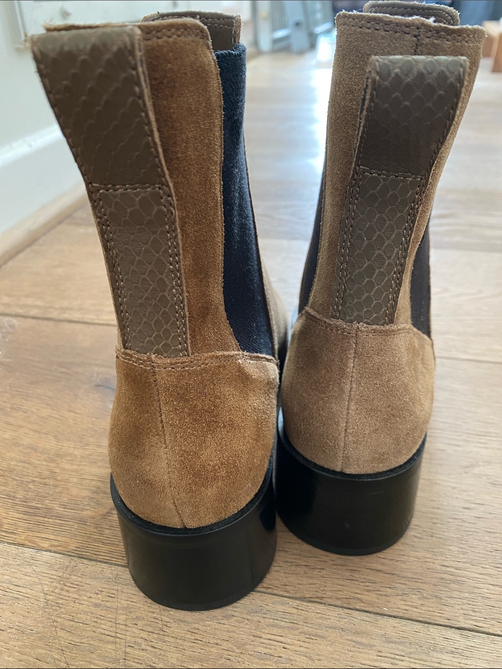 Dolce Vita Lianna Boots Brown Suede Pull On Chelsea Style Size 8 - Picture 6 of 10